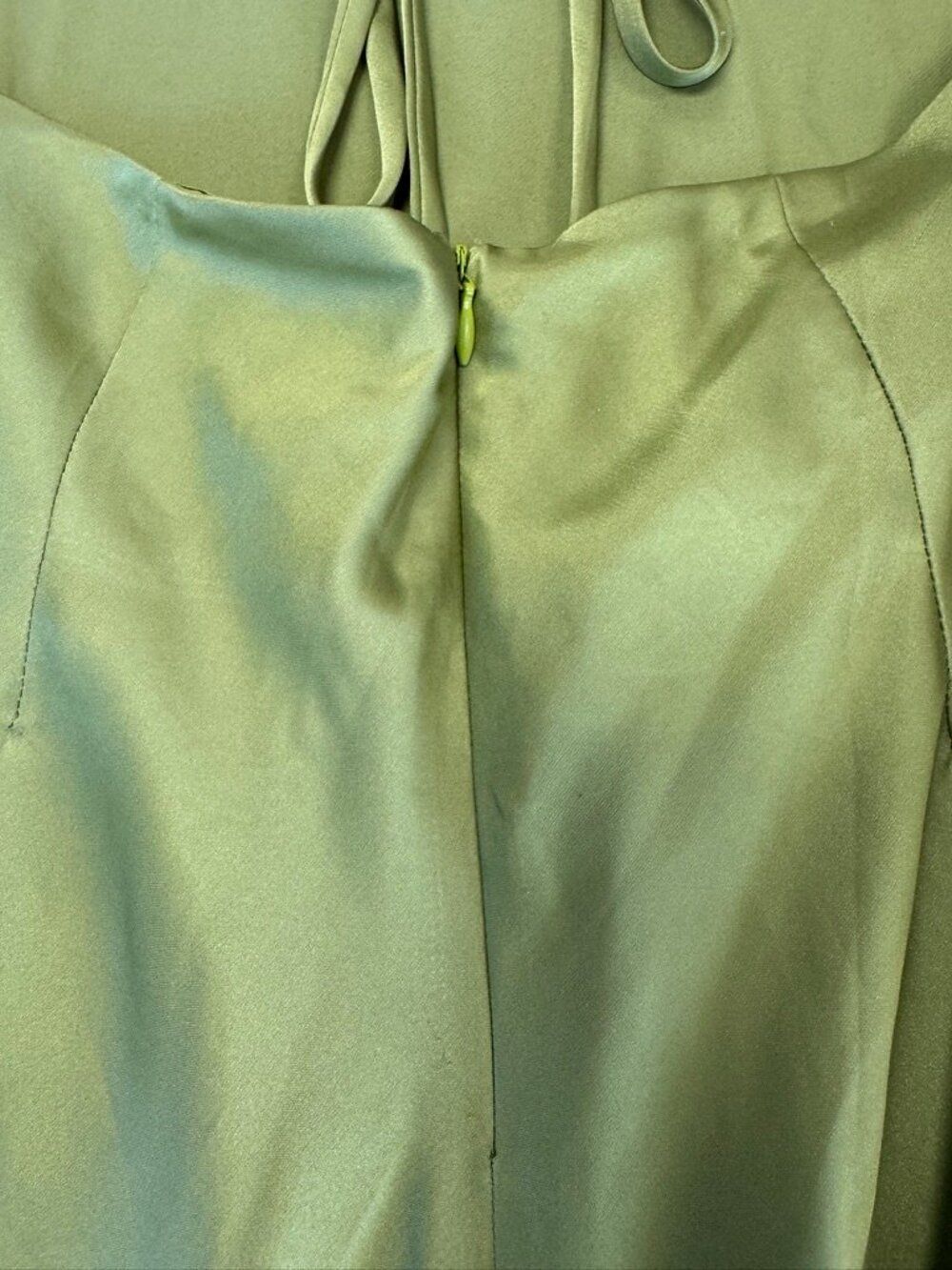 Princess Polly Leyana Maxi Dress Green Satin Size 6 - Picture 10 of 15
